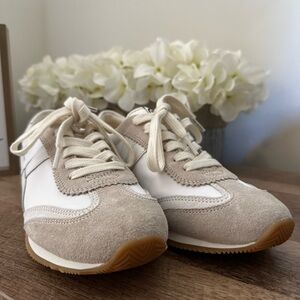 Tory Burch Hank Suede Low Top Sneaker